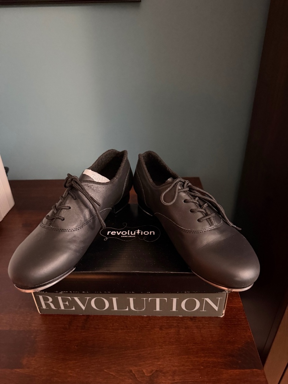 NIB Revolution Premium Full Sole Tap Shoe Black Style 581 Size 8